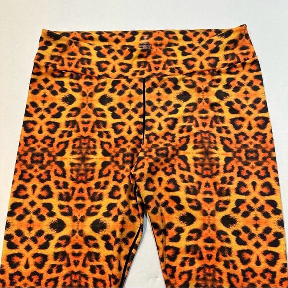 grrrl Leggings Bright Orange Cheetah
Print, Size "SAM" XL Workout Gym - Picture 4 of 14